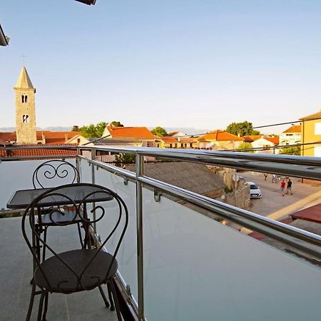 Apartment Caramela Нин Екстериор снимка