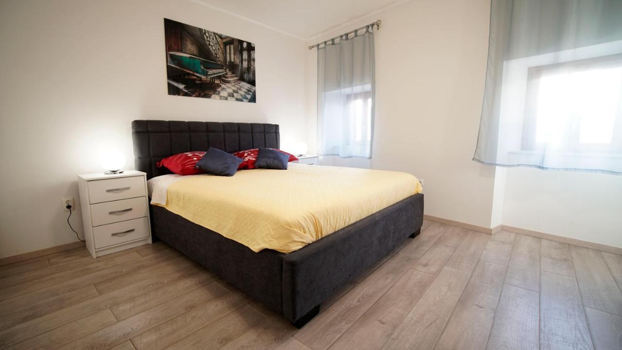 Apartment Caramela Нин Екстериор снимка