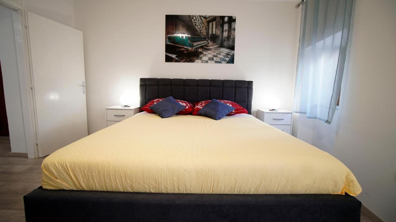 Apartment Caramela Нин Екстериор снимка
