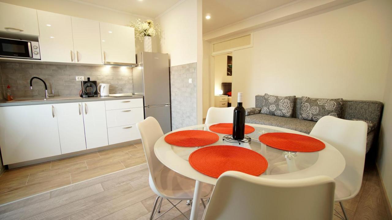 Apartment Caramela Нин Екстериор снимка
